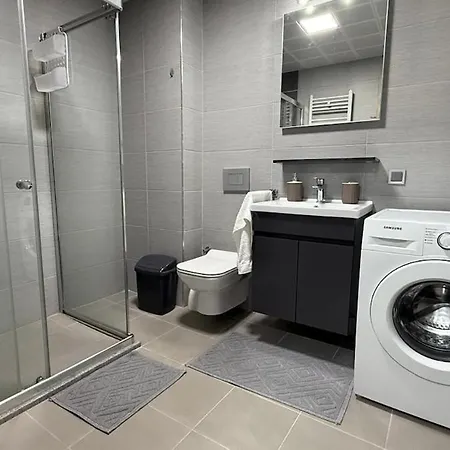 29th Floor Cevahir Apartment-free Parking-spa Nad Gym-stunning View *