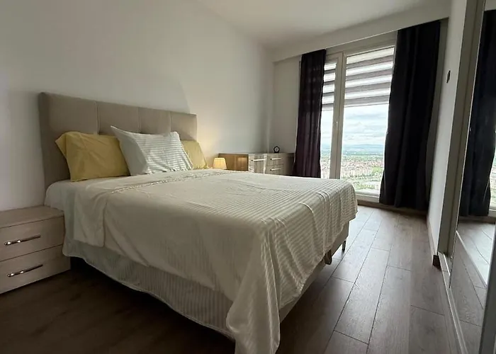 아파트 29th Floor Cevahir Apartment-free Parking-spa Nad Gym-stunning View